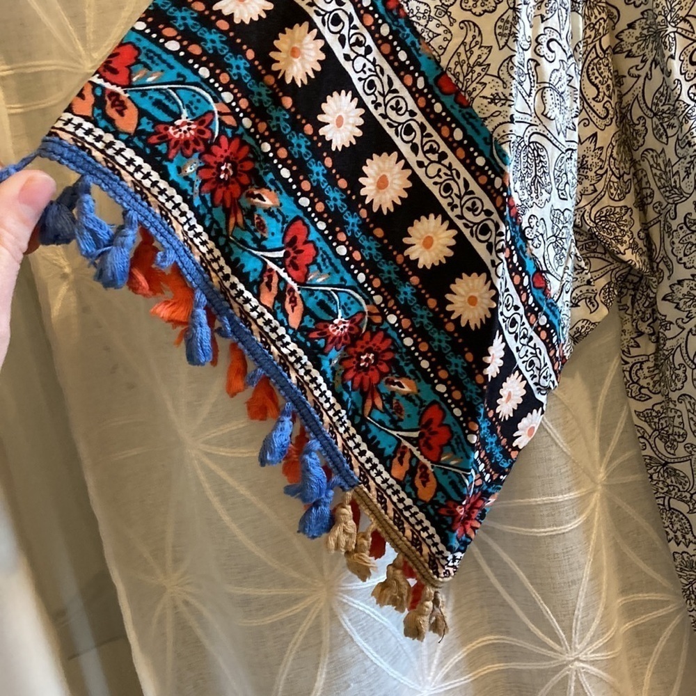 Umgee Boho Kimono - Picture 4 of 14